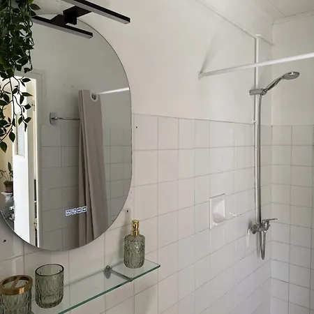 Apartman A 150m De La - A Pied - Calme & Familial